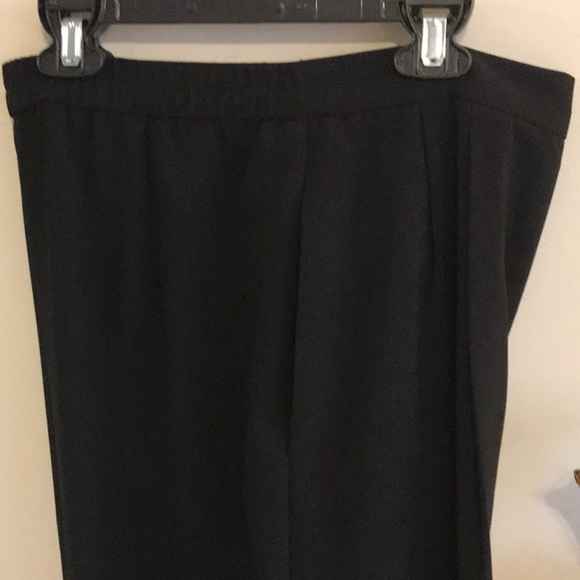 Talbots crepe style black dress pants. Size 8.NWOT - Picture 8 of 11